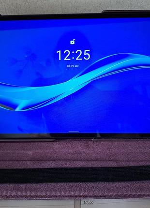 Планшет  lenovo  таб м 10 fnd plus