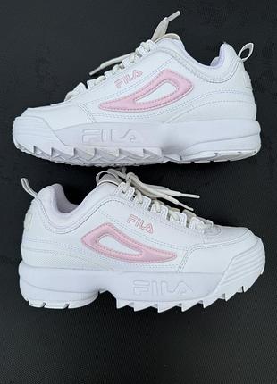 Стильні кросівки fila