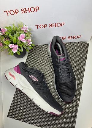 Оригинальные кроссовки skechers