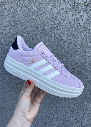 Кросівки adidas