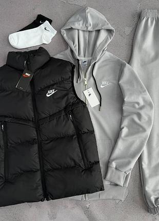 Набор nike: жилет зап худи штаны
 2 пары носков в подарок