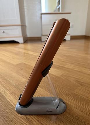 Випрямляч для волосся dyson