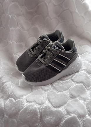 Кросівки дитячі спортивні 21 розмір adidas хакі