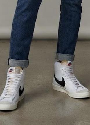 Кросівки nike жіночі