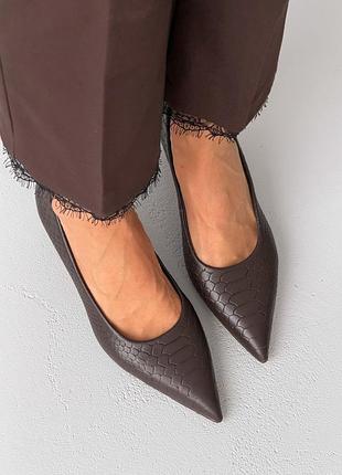 Натуральные кожаные (рептилия) туфли тм olli shoes коричневые