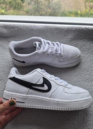 Кроссовки 38р. nike