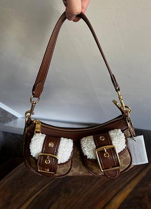 Сумка коричнева coach ashton bag in signature