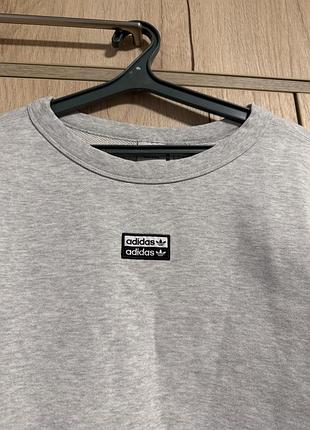 Світшот adidas світло-сірий
