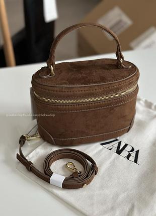Коричнева маленька сумочка zara