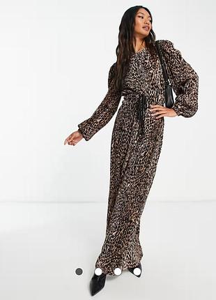 Платье-макси asos design,2xl плиссированное с деталью на талии, коричневое, с анималистическим принтом
