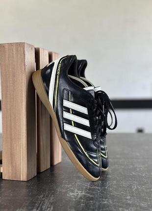 Футзалки adidas