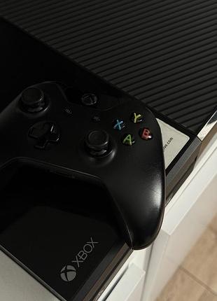 Приставка x box one
