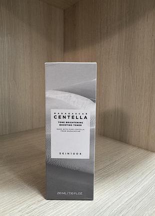 Тонер для обличчя, що освітлює з центелою skin1004 madagascar centella tone brightening boosting