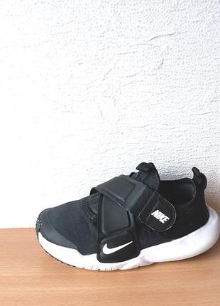 Класні кросівки nike flex advance 28,5 р. устілка 18 см.