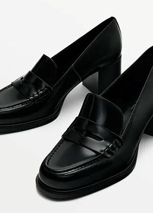 Лоферы на каблуке massimo dutti. размер 37.