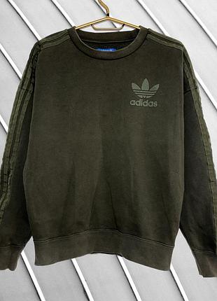 Жіночий світшот хакі adidas xs s 34 36 42 44 адідас оверсайз кофта кольору хакі з лампасами адидас зелений світшот 44