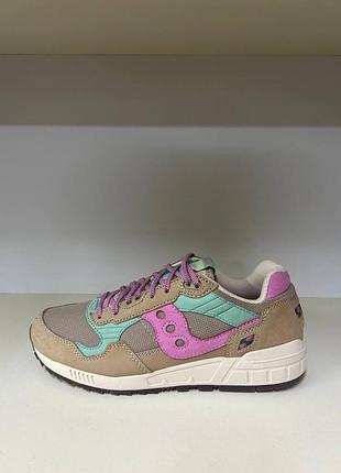Женские кроссовки saucony