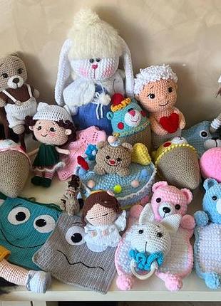 В'язані іграшки ручної роботи амігурумі / ляльки, комфортери, звірята (роздріб та опт)