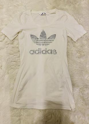 Adidas на боковій змійці