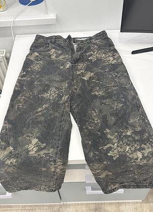Джинси чоловічі bershka baggy широкі камуфляжні