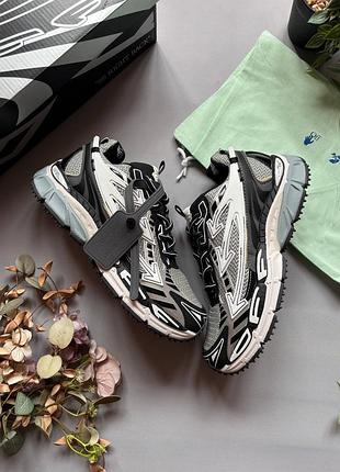 Off-white be right back black white 3