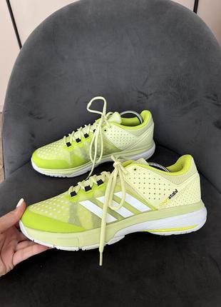 Кросівки жіночі,adidas court stabil( розмір 40) оригінал