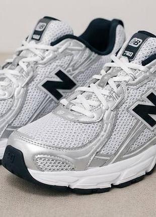 Кросівки new balance, розмір 42, білі з чорними та сірими вставками
