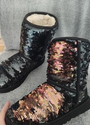 Сапоги, угги натуральные, в пайетки