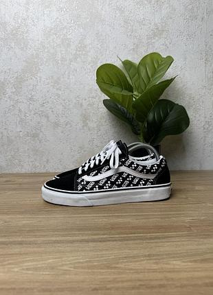 Кеди vans old skool розмір 40,5