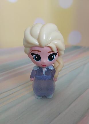 Мерцающая фигурка эльзы из серии «холодное сердце 2» (frozen 2) whisper &amp; glow от производителя giochi preziosi