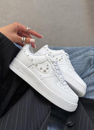 Розкішні жіночі кросівки nike air force 1 low pearlized white білі