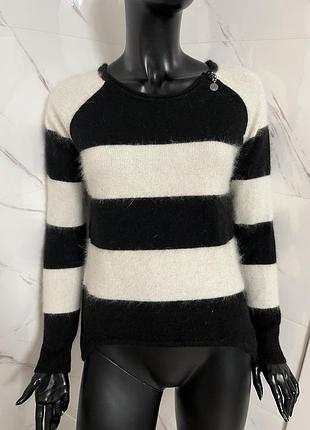Джемпер в смужку guess