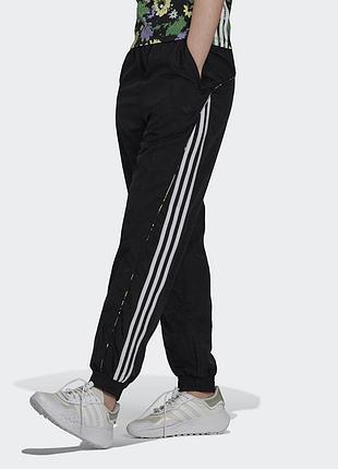 Спортивні штани adidas floral piping woven joggers