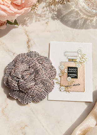 Набір chanel coco mademoiselle crush absolu стікер та фірмова твідова камелія 🧚🏻‍♀️🧚🏻‍♀️🧚🏻‍♀️