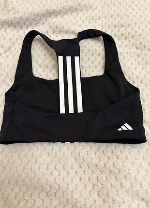 Спортивний бра adidas powerimpact training medium-support 3-stripes у чорному кольорі.