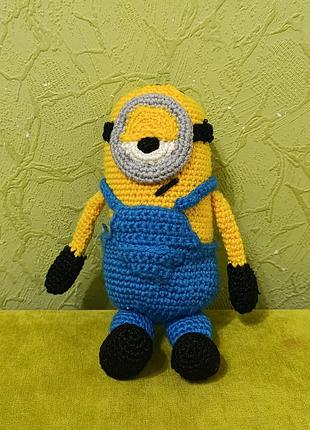 Вязаная мягкая игрушка ручной работы посипака миньон / handmade minion amigurumi