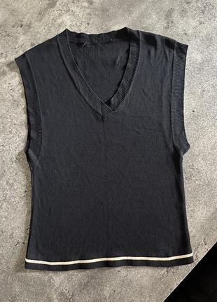 Чорний трикотажний топ в рубчик , майка mm6 maison margiela