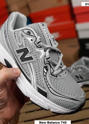 Balance 740 світло сірі з чорним sn