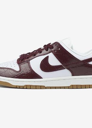 Nike dunk low burgundy croc