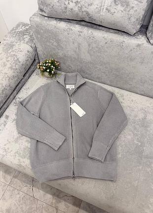 Кофта від бренду maison margiela