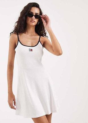 Белое платье tommy hilfiger