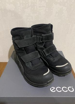 Зимові черевики. ессо. оригінал.