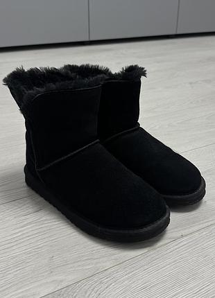 Чорні уги короткі