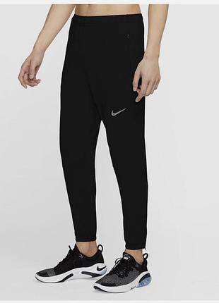 Спортивні чорні штани nike