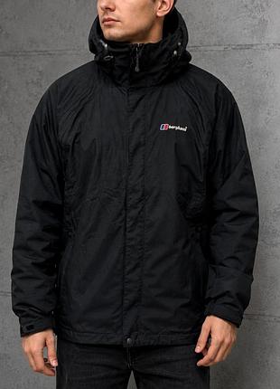 Куртка від бренду berghaus