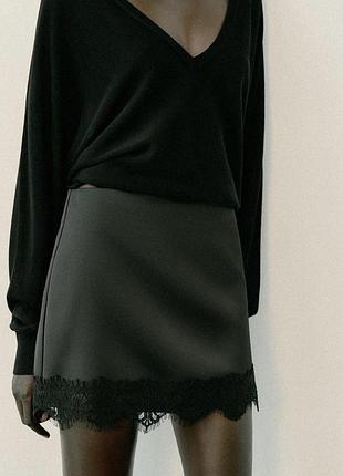 Спідниця zara з кружечком