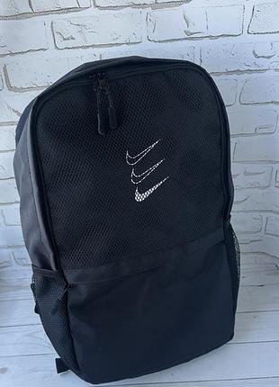 Городской текстильный черный рюкзак nike