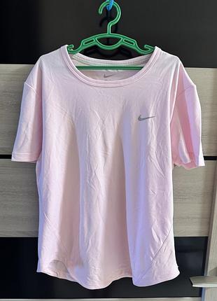 Футболка спортивна nike