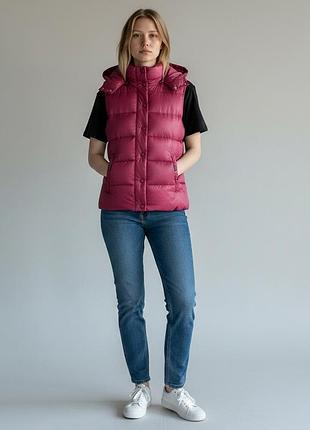 680 грн 
теплий оригінальний пуховий жилет бренду carhartt wip
розмір s