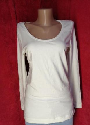 Біла трикотажна жіноча кофта